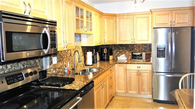 Building Photo - 4250 Galt Ocean Dr