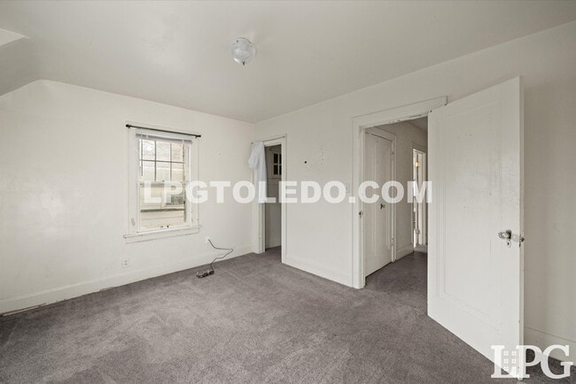 Building Photo - 1579 Colton St