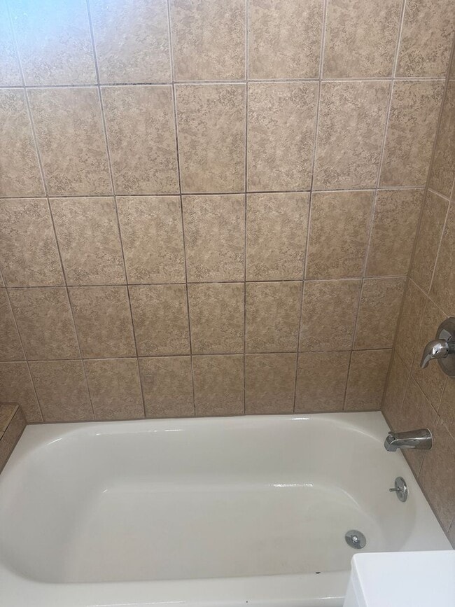 Building Photo - 2918 11th Ave