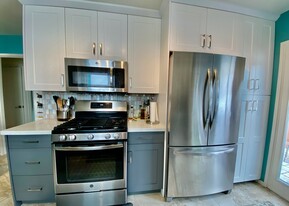 Building Photo - 1342 Ordway St