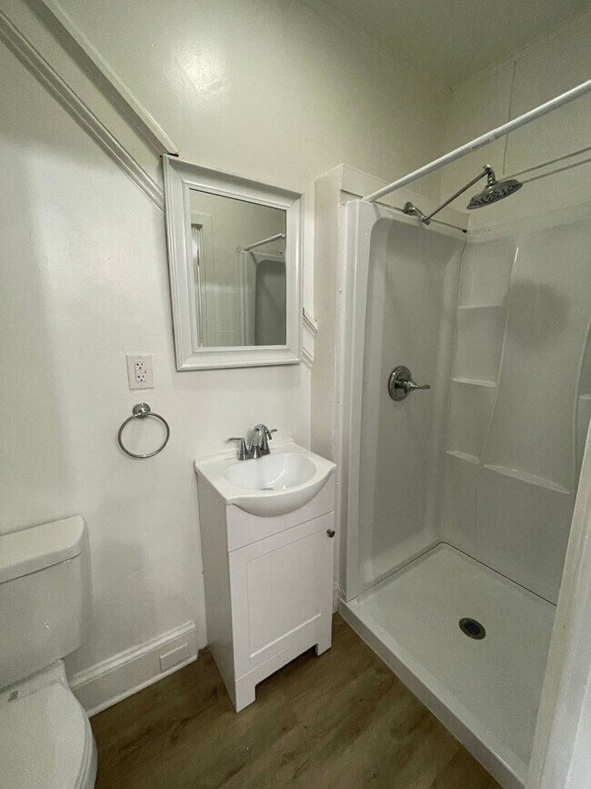 Building Photo - Beautiful 4 Bedroom, 1.5 Bath in Pottstown