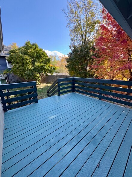 Building Photo - 6029 Lockard Ave