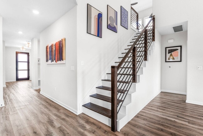 Building Photo - 8512 Bestride Bend