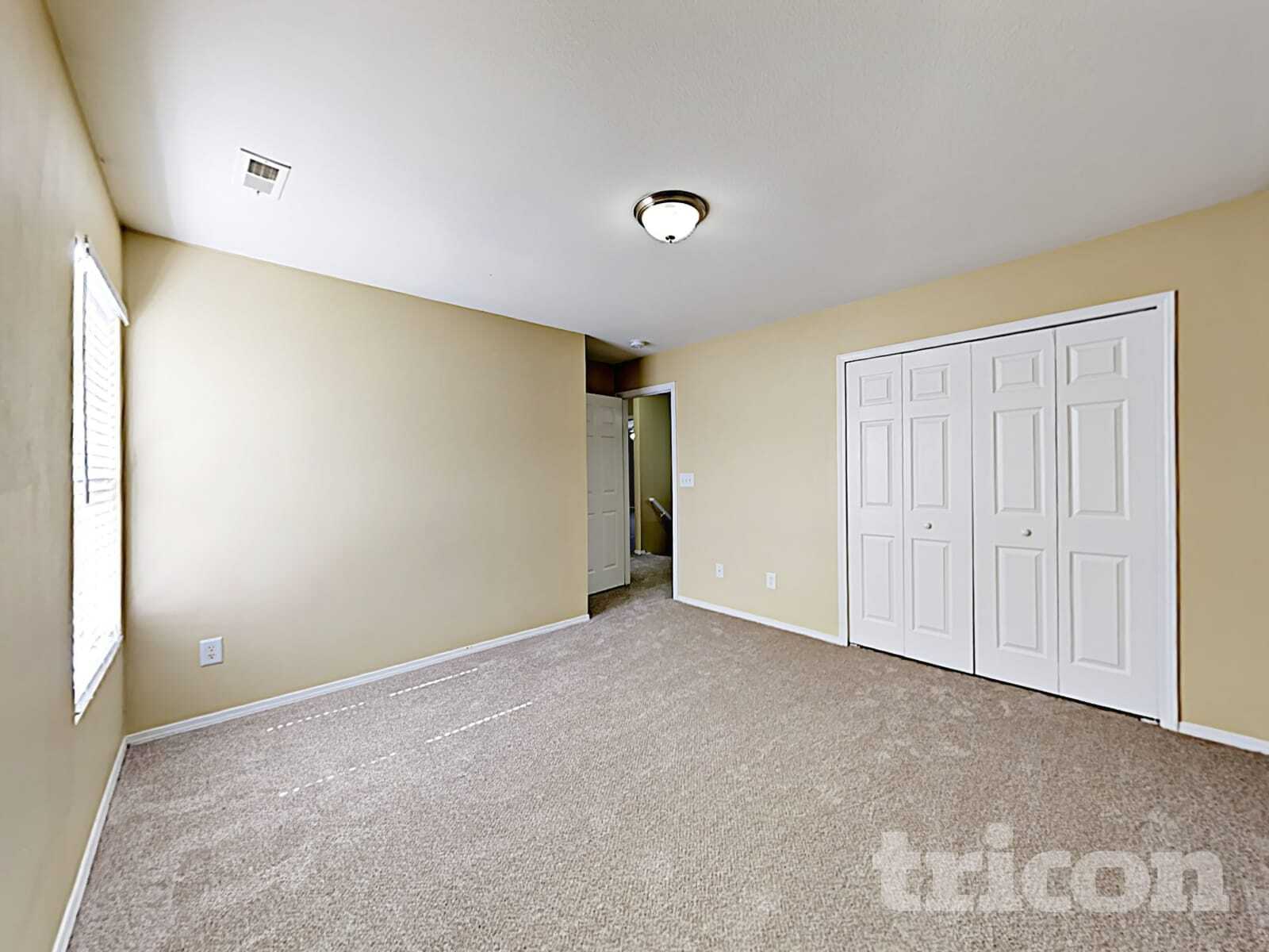 Building Photo - 2801 Buckleigh Dr