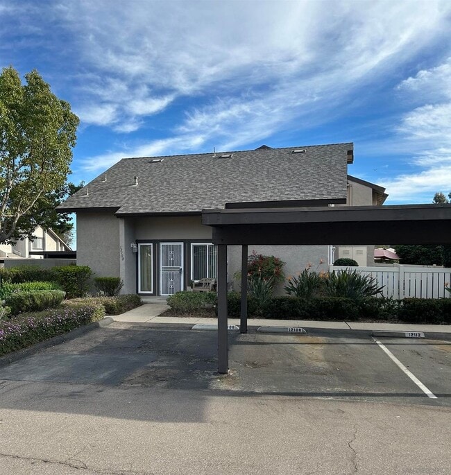 Building Photo - Charming 3 Bedroom Townhome in Poway!