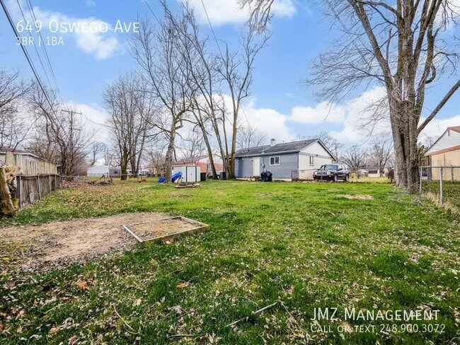 Building Photo - 649 Oswego Ave