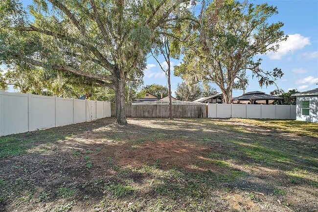 Building Photo - 444 Fahnstock St