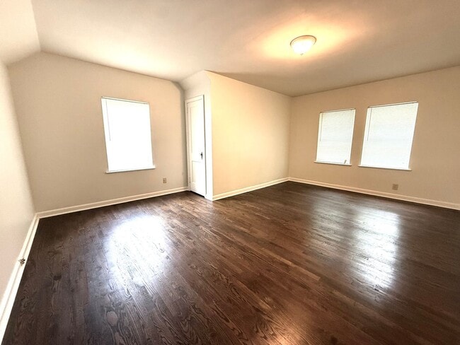 Building Photo - Renovated Emory Grove Home - Ready to Rent