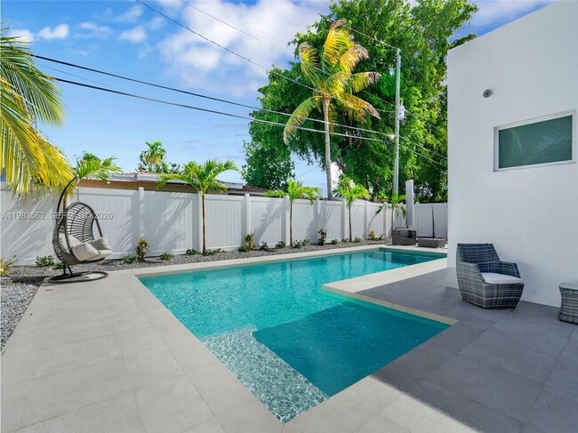 Building Photo - 7525 Buccaneer Ave