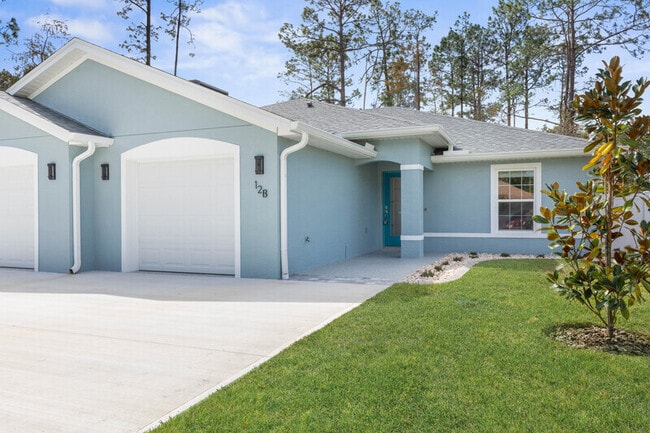 Building Photo - 12 Lloret Pl