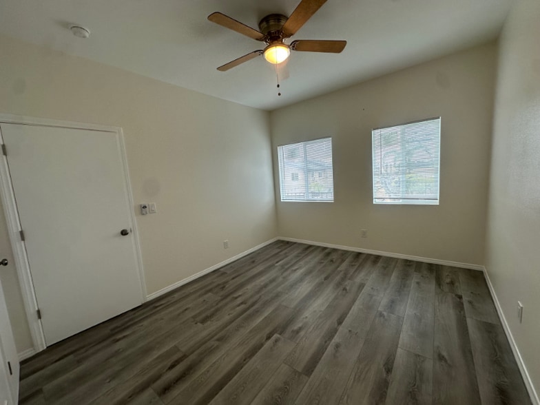 Building Photo - 2715 1/2 Alsace Ave