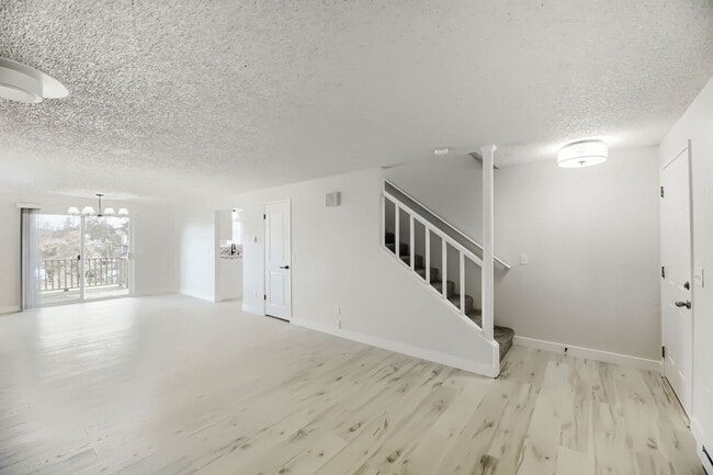 Building Photo - 14115 Admiralty Way