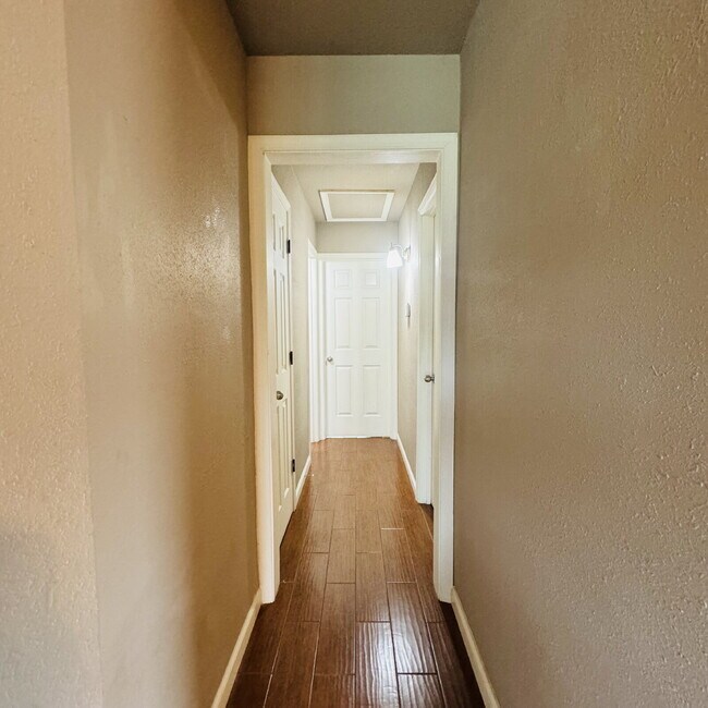 Building Photo - 2451 Clayborn