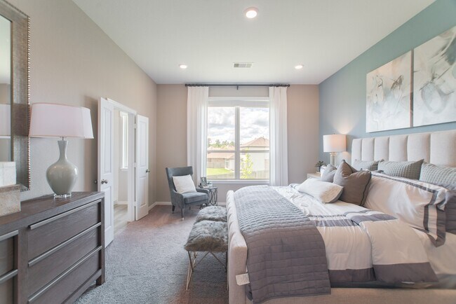 Building Photo - 442 Lake Day Dr