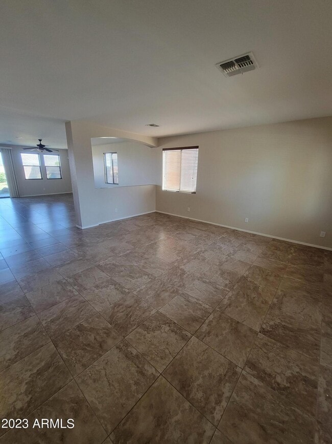 Building Photo - 12050 W Carlota Ln