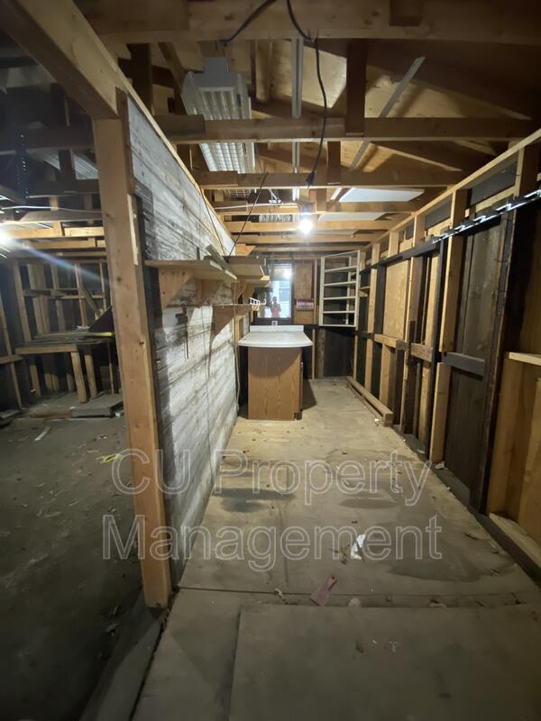 Building Photo - 508 N Fair St