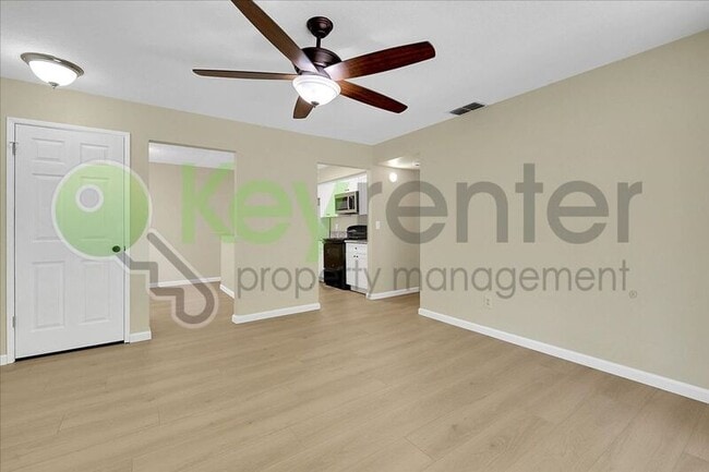 Building Photo - 600 Del Verde Cir
