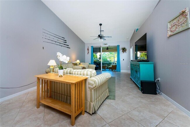 Building Photo - 319 Monaco Dr