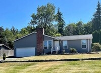 Building Photo - 827 32nd St