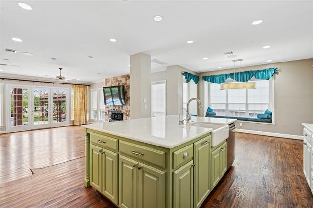 Building Photo - 1705 S Cottonwood Valley Cir