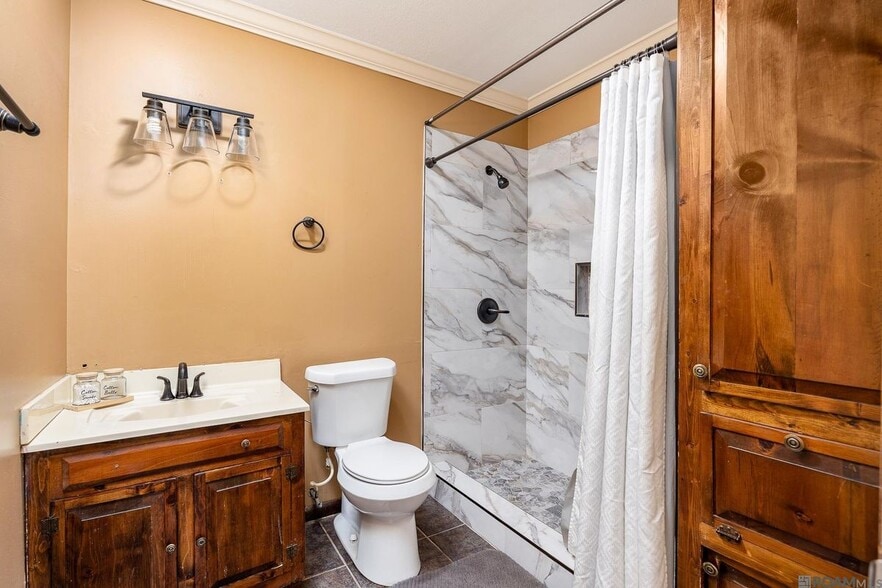 Building Photo - 7944 Santa Barbara Dr