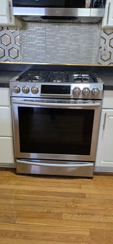 Building Photo - 1622 Commodore Cir