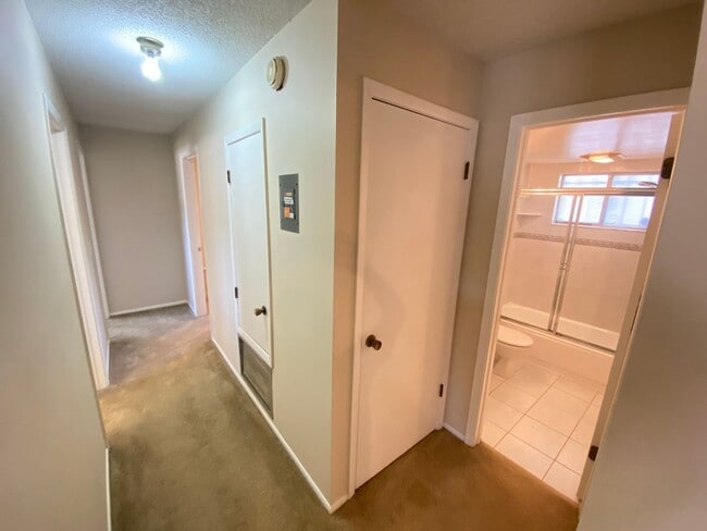 Building Photo - 603 Pheasant Ave
