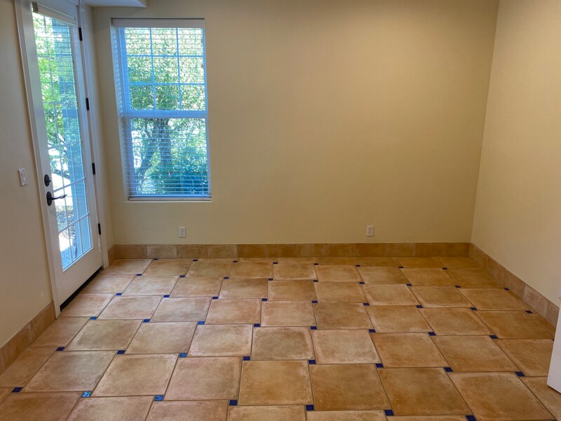 Building Photo - 14385 Gods Hill