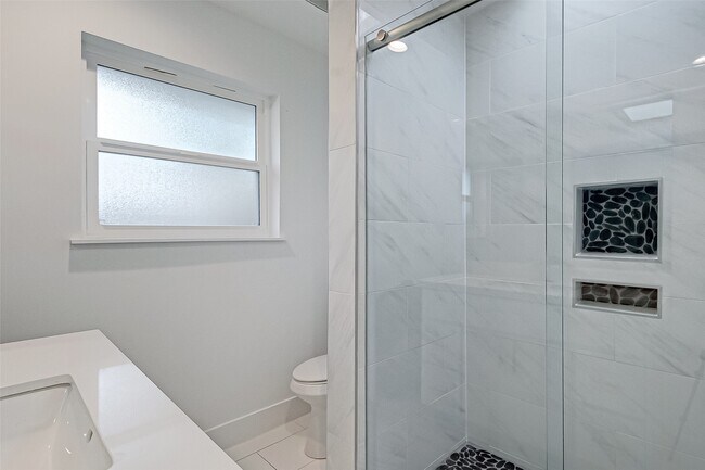 Building Photo - 5007 Cheena Dr