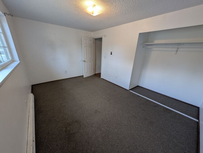 Building Photo - 11759 Gable Ave SW