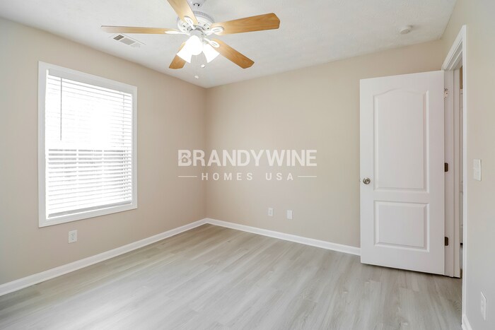 Building Photo - 35 Dews Trail