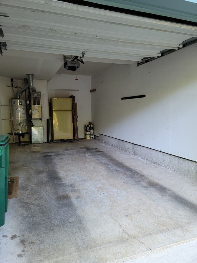 Building Photo - 15600 SW Talus Way