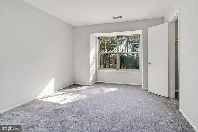 Building Photo - 1781 Jonathan Way