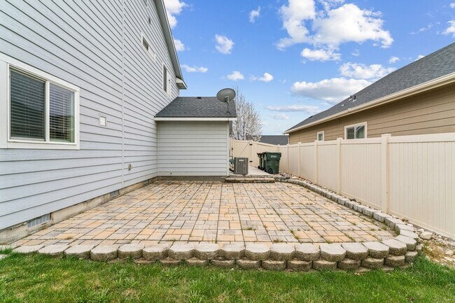 Building Photo - 2914 W Sunny Cove St