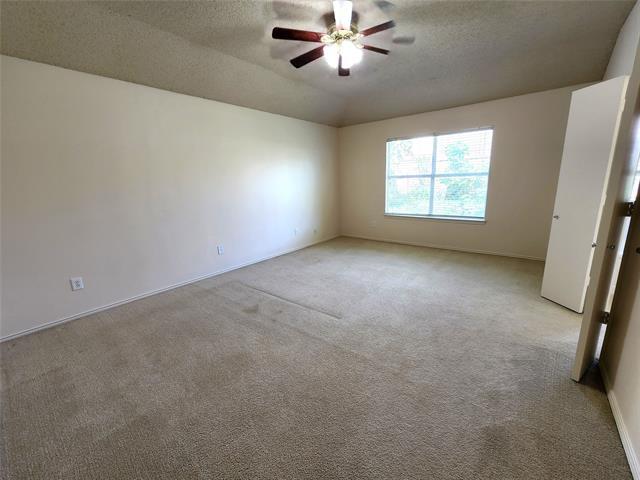 Building Photo - 2901 Custer Dr