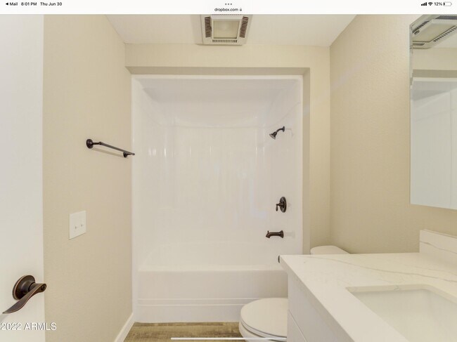 Building Photo - 10007 W Shasta Dr