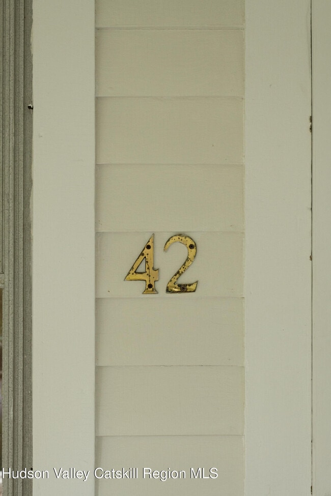 Building Photo - 42 Montgomery St