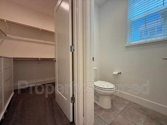 Building Photo - 288 Hopkins Ct