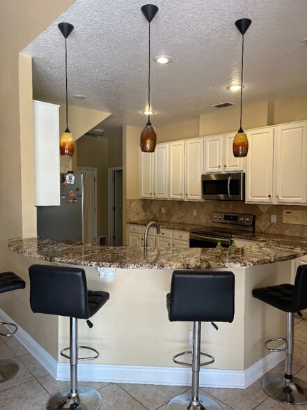 Building Photo - 7670 Milano Dr