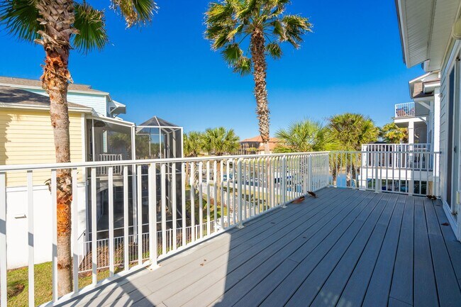 Building Photo - Welcome to Coastal Living at its Finest!