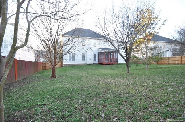 Building Photo - 2105 Roland Glen Rd