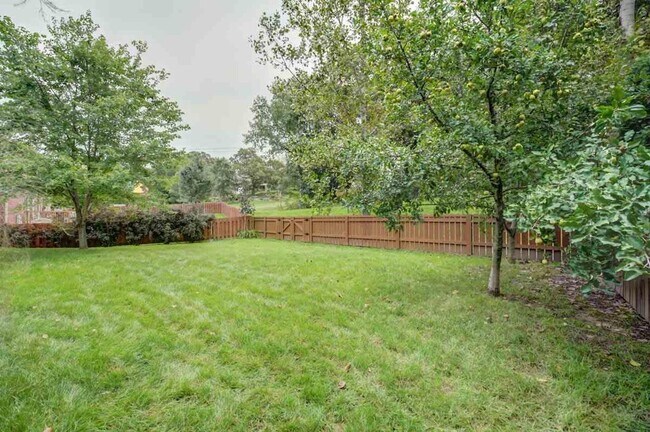 Building Photo - 3 bed / 3 bath House in Deforest!