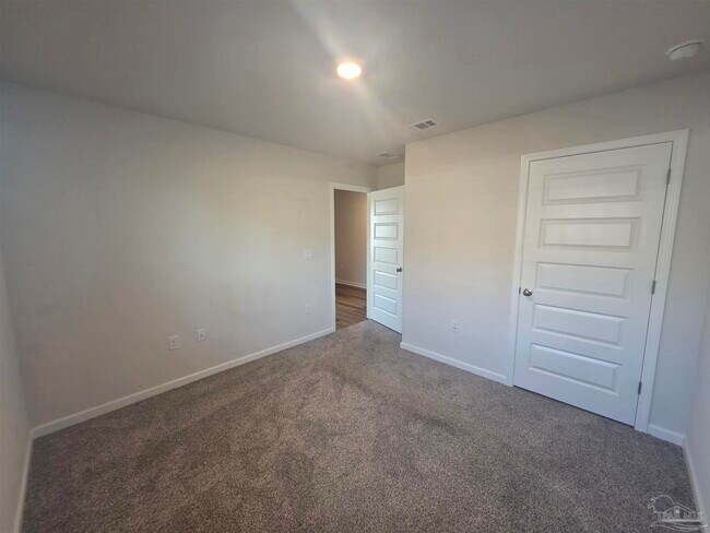 Building Photo - 5581 Silverbell Dr