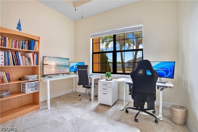 Building Photo - 1627 SW 14th St