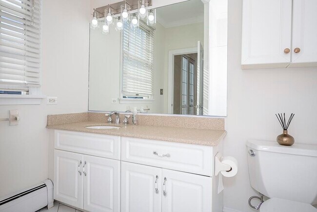 Building Photo - 109 Shearwater Ct E