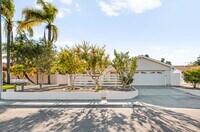 Building Photo - 2039 Village Wood Rd