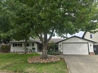 Building Photo - 1033 Woodshire Way