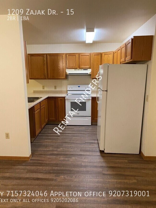 Building Photo - 1209 Zajak Dr