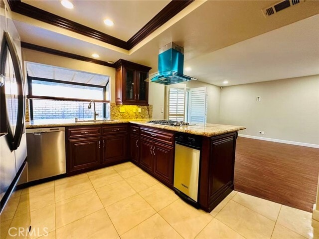 Building Photo - 4872 Vía Alista