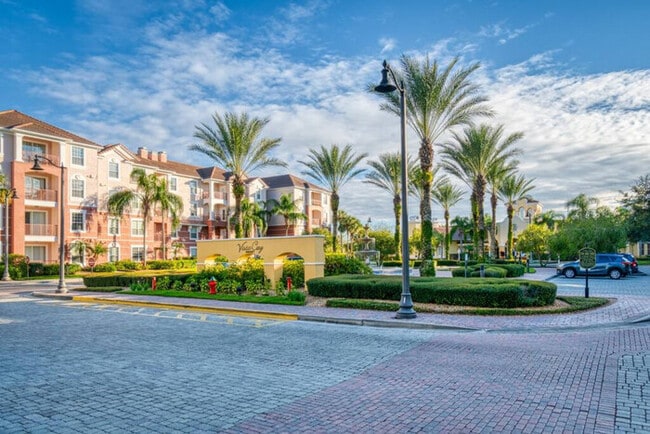 Building Photo - TH130 - Townhome near all major attractions